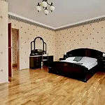 5 Haloszobas Wellness Vip House - Privat Medence 빌라 *