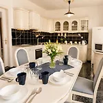 Siofok Villa With Indoor Pool And Sauna * Siófok