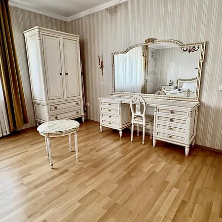 Βίλα 5 Haloszobas Wellness Vip House - Privat Medence