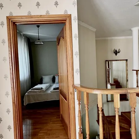 Villa 5 Haloszobas Wellness Vip House - Privat Medence