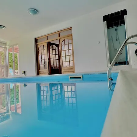 5 Haloszobas Wellness Vip House - Privat Medence Σίοφοκ