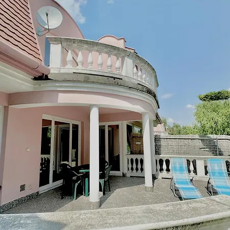 5 Haloszobas Wellness Vip House - Privat Medence * Siófok