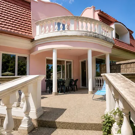 5 Hálószobás Wellness VIP House - privát medence Villa *