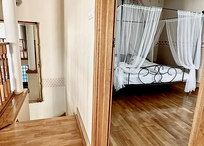 וילה 5 Haloszobas Wellness Vip House - Privat Medence *