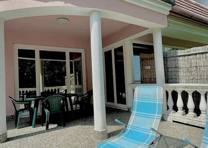 5 Haloszobas Wellness Vip House - Privat Medence