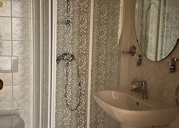 5 Haloszobas Wellness Vip House - Privat Medence וילה