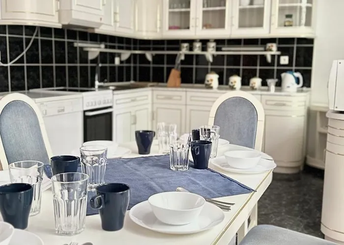 Villa 5 Haloszobas Wellness Vip House - Privat Medence Siófok