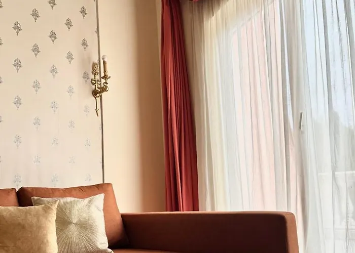 וילה 5 Haloszobas Wellness Vip House - Privat Medence *